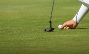 Top dressing des greens : un entretien discret, des bénéfices essentiels - Open Golf Club